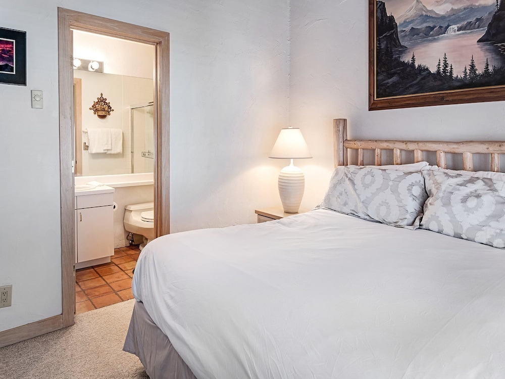 Vail Village Inn - Property Image 18