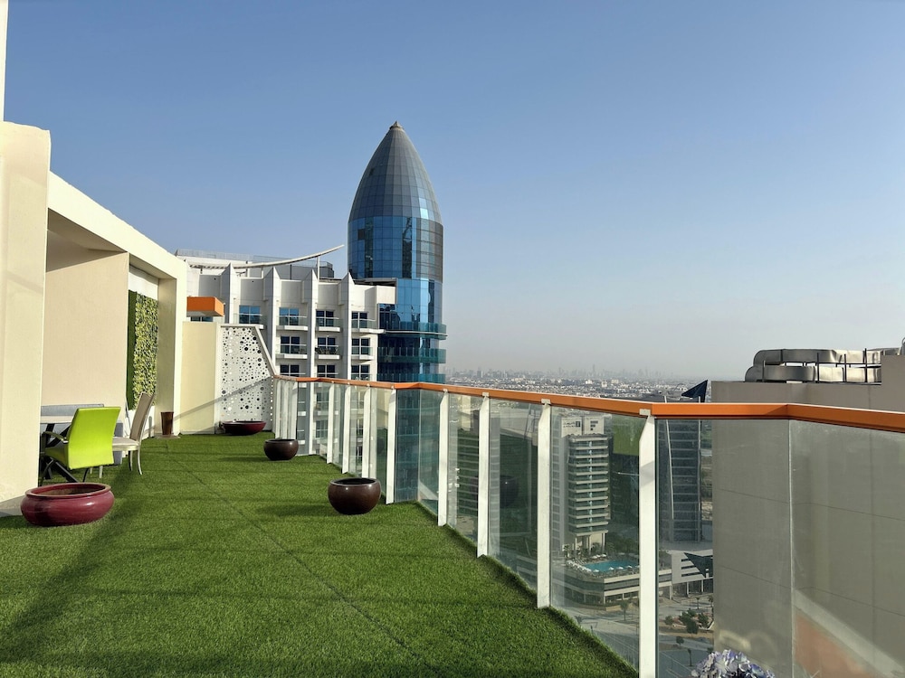 1BR Penthouse in Millenium Binghatti