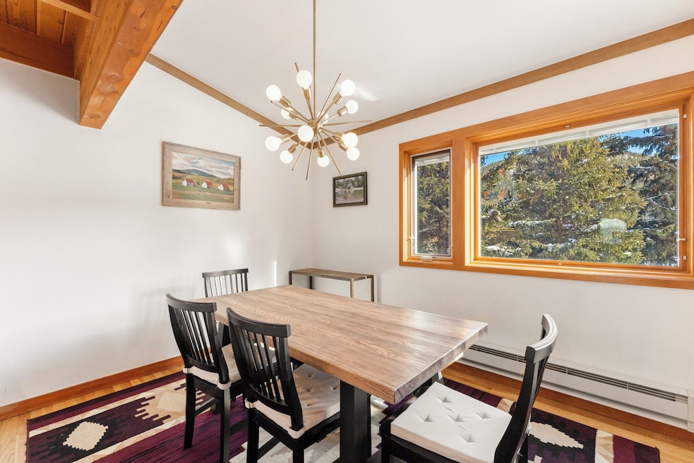 Tennis Townhome #1321 : 2