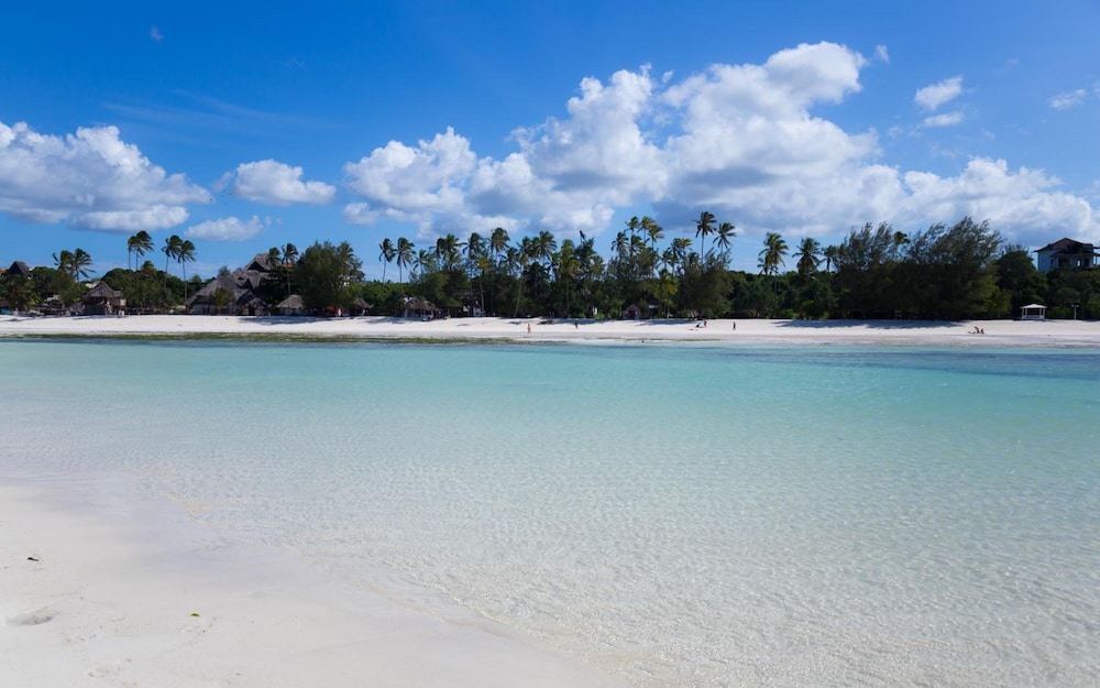 Kiwengwa Vacations - Lazy Beach House - Property Image 19