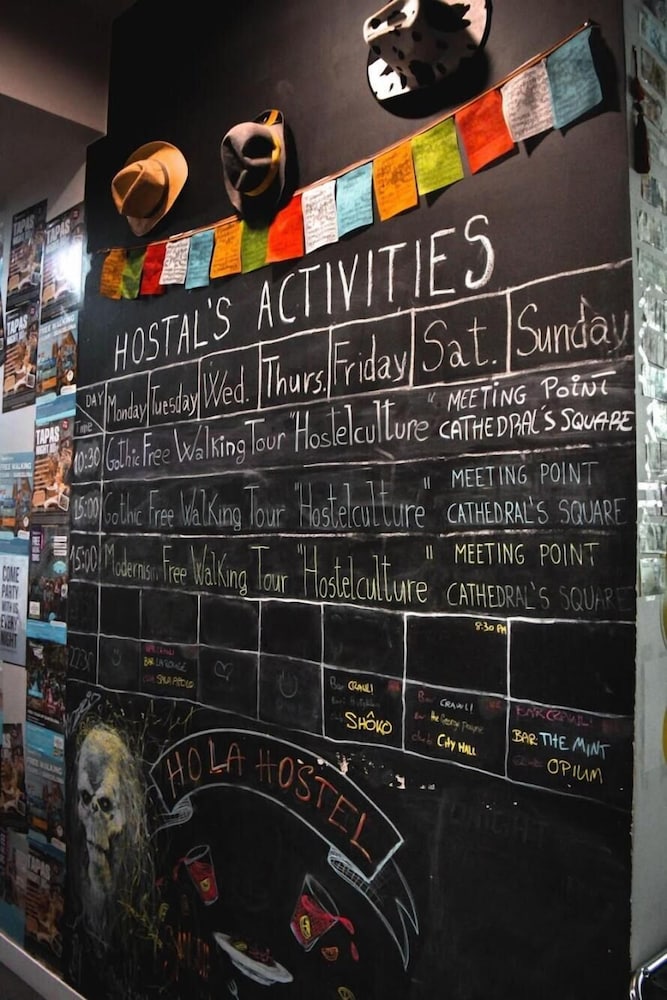 Hola Hostal Eixample - Hostel
