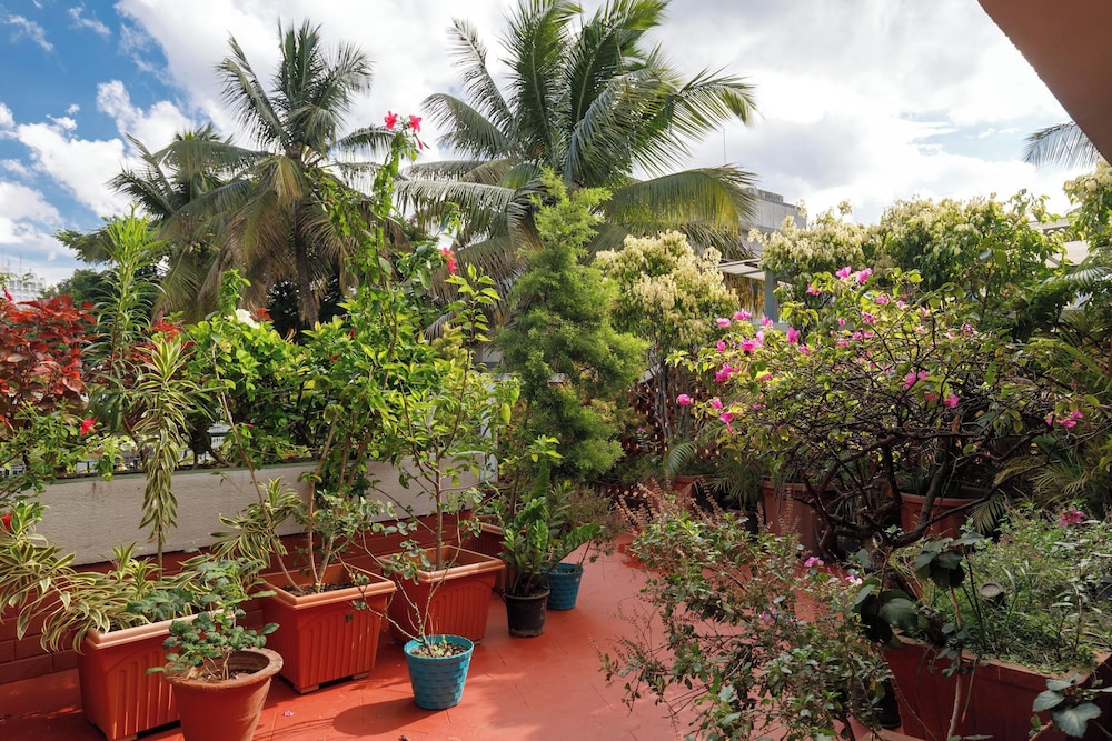 Casa Bianca by Red Olivenr Taj MG Roadpvt Garden