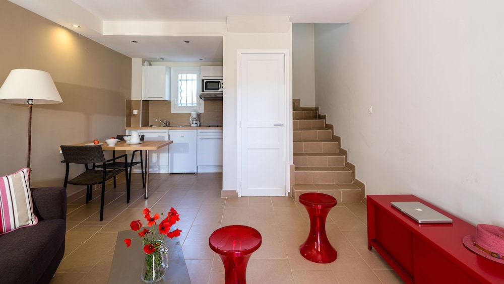 Six-Fours-les-Plages Vacations - Appartements de l'Helios - Iles des Embiez - Property Image 30