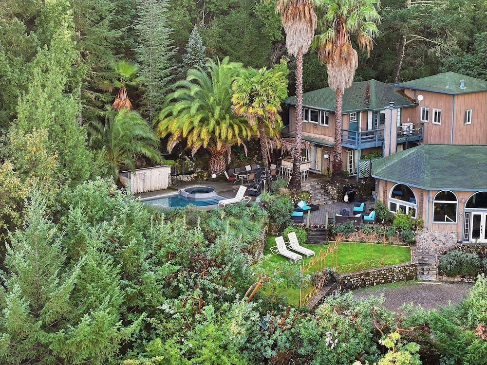 Adventure Alexander Valley Lodge With Pool & Hot Tub 6 Bedroom Villa