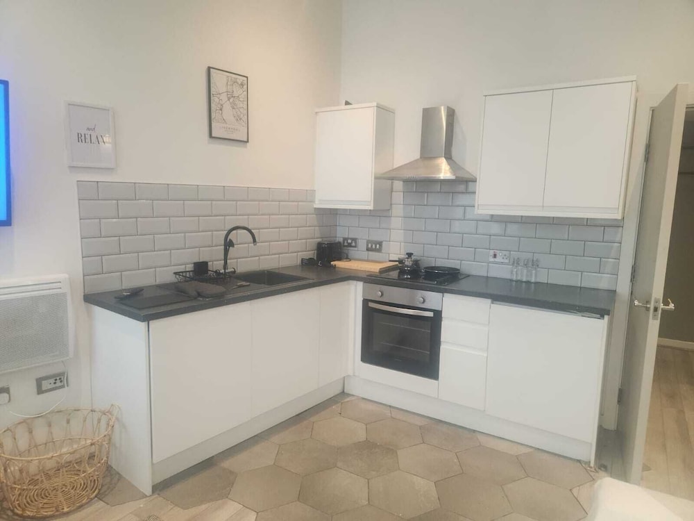 L2 Luxury Apartment