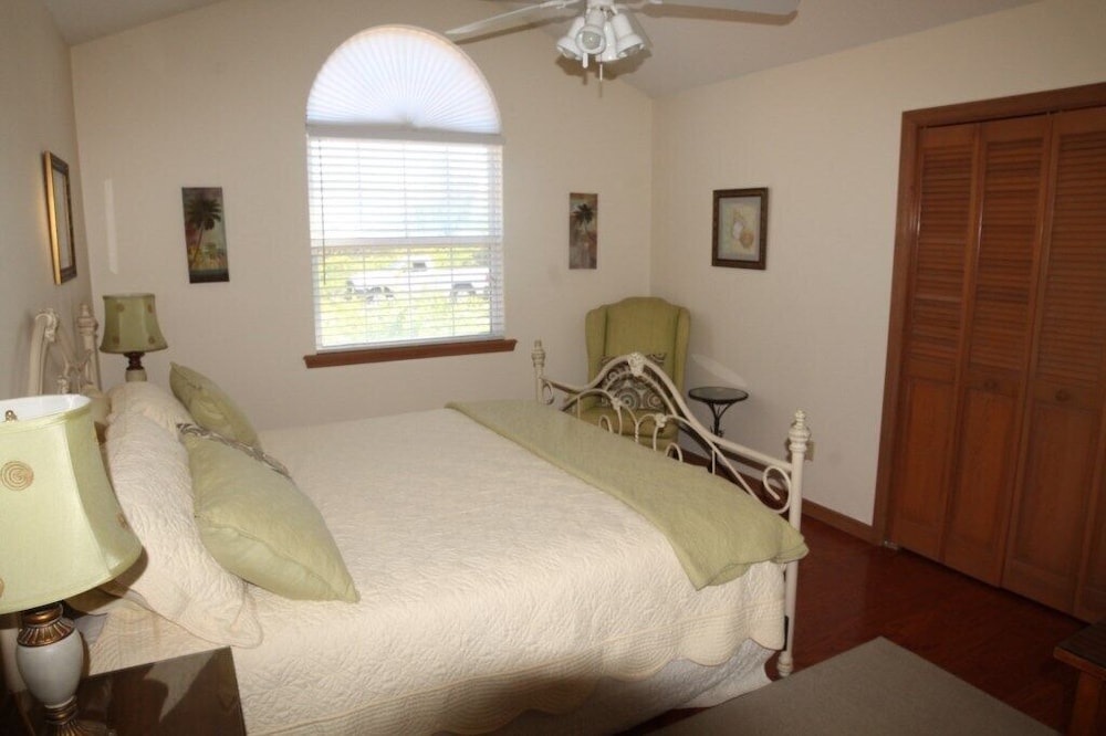 Blue Horizon 3 Bedroom Home by Redawning view 3