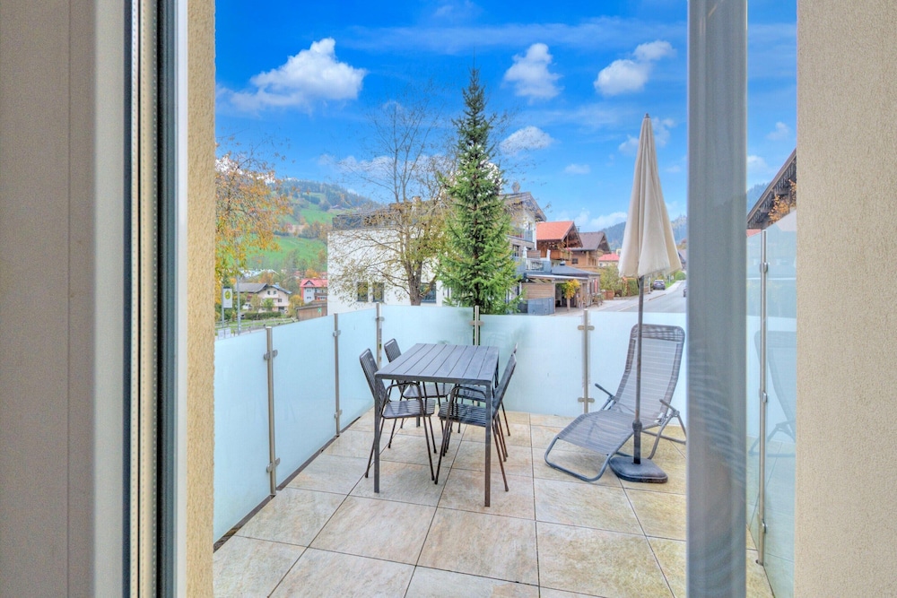 Mountain View Ski Apartment