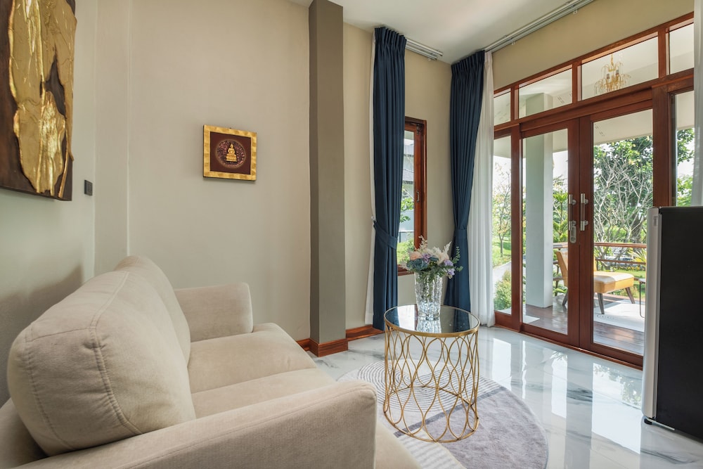 The garden pool villa resort at doisaket