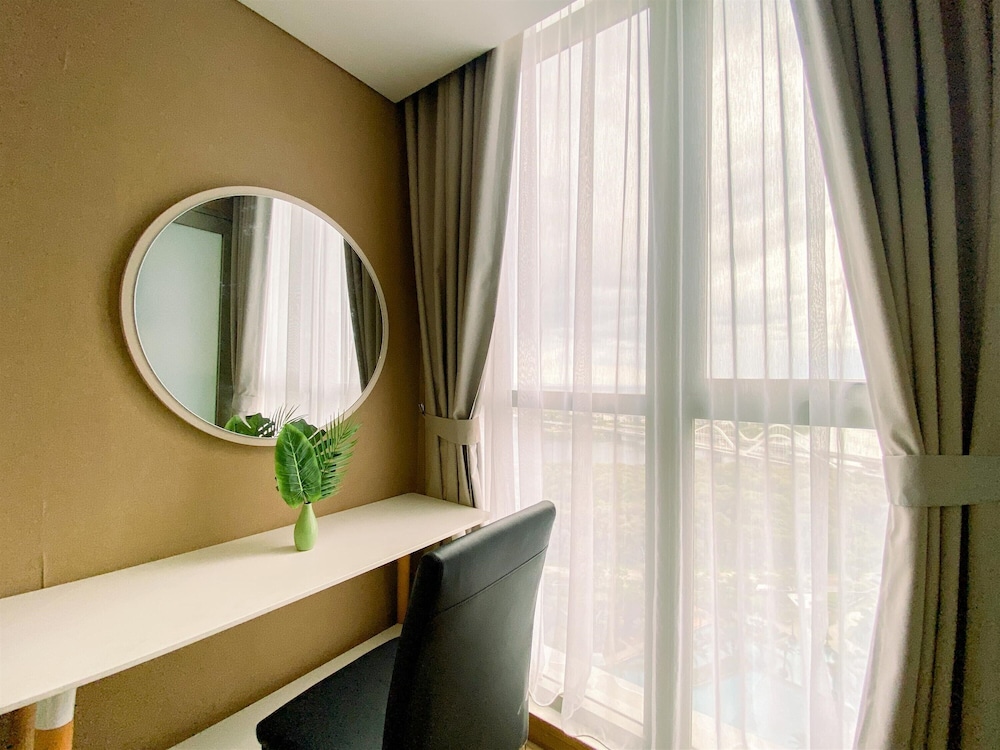 Great Location and Tranquil 1BR at Gold Coast PIK Apartment