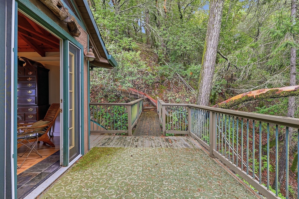 Adventure Alexander Valley Lodge With Pool & Hot Tub 6 Bedroom Villa