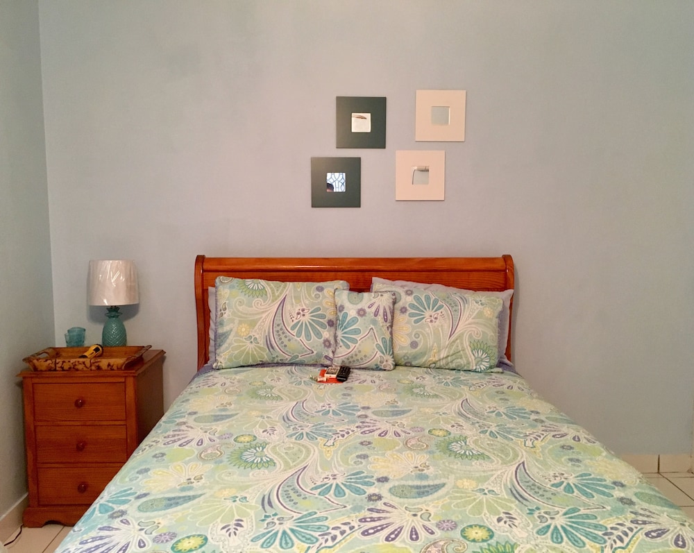 Hotel Dawsons Hideaway - Image 1