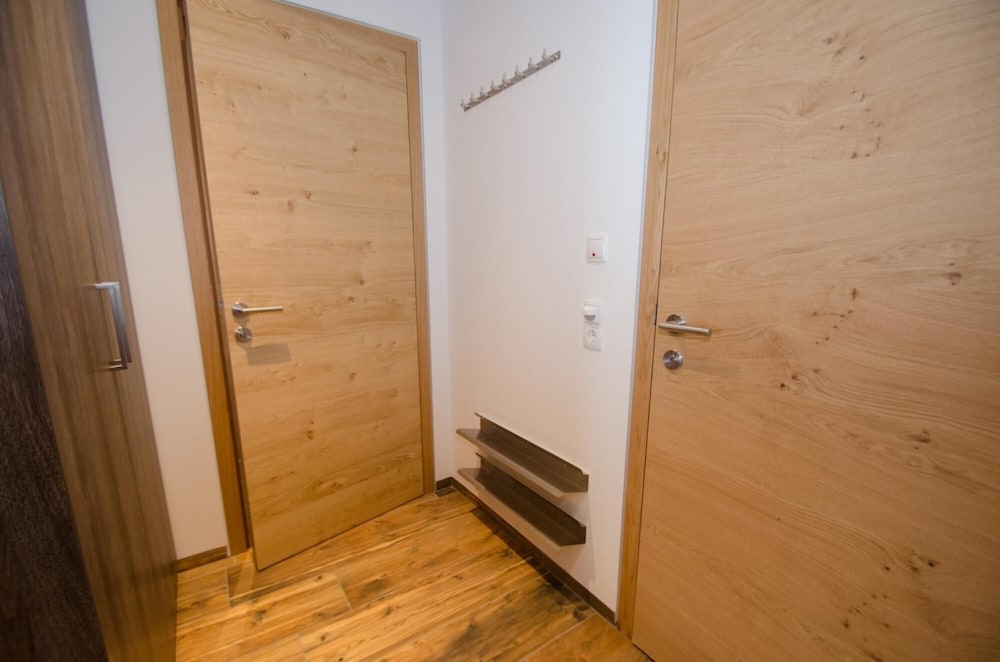 Superb Alpine Lodges Zell am See 4pax