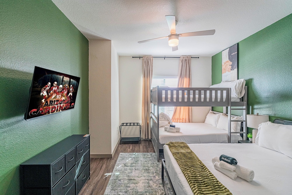 ROVE LIVING/KL - Cardinal 95