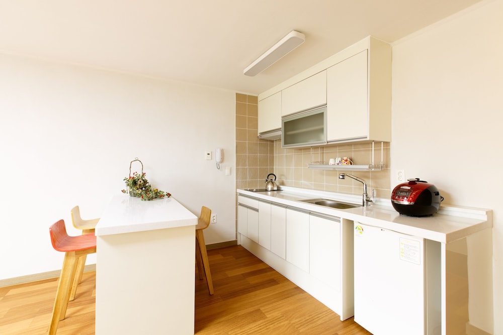 Lime Orange Vill Pension