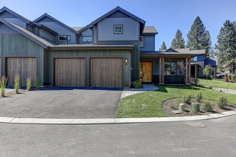Outback 3 Bedroom Townhouse by RedAwning view 2