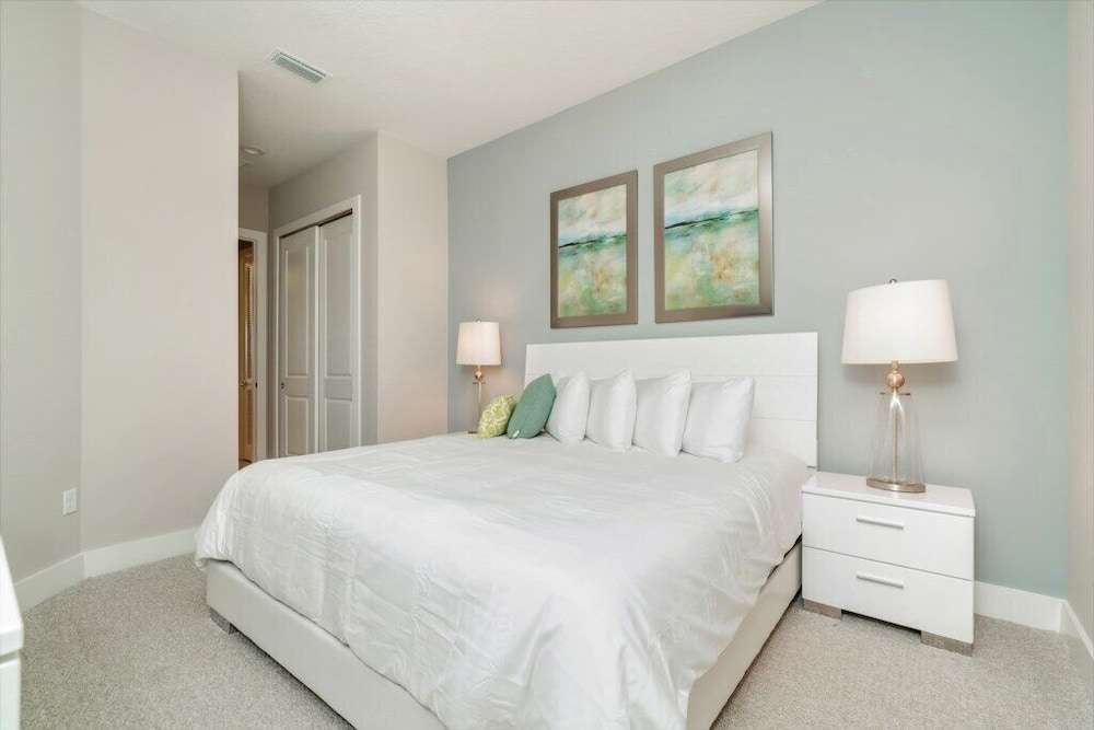 Amazing Location Modern Townhome Close To Disney view 4