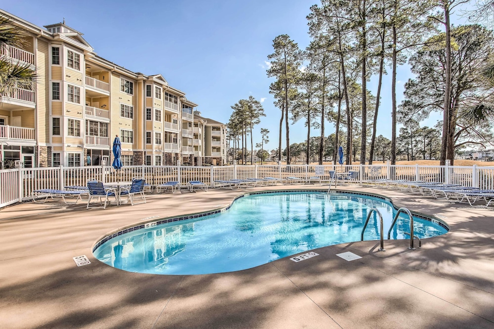 Golf Course View, Pool Access: Myrtle Beach Condo!