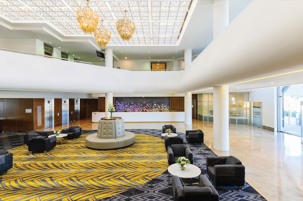 Rendezvous Hotel Perth Scarborough - Image 4