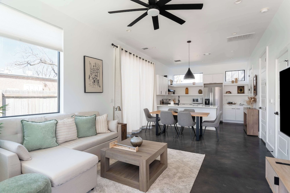 Upstay: Contemporary 2BR Retreat w Patio & BBQ