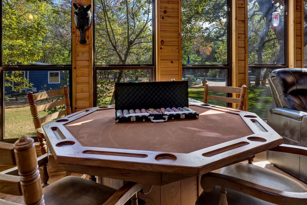 Terracotta Oasis - Wimberley for 30 Guests