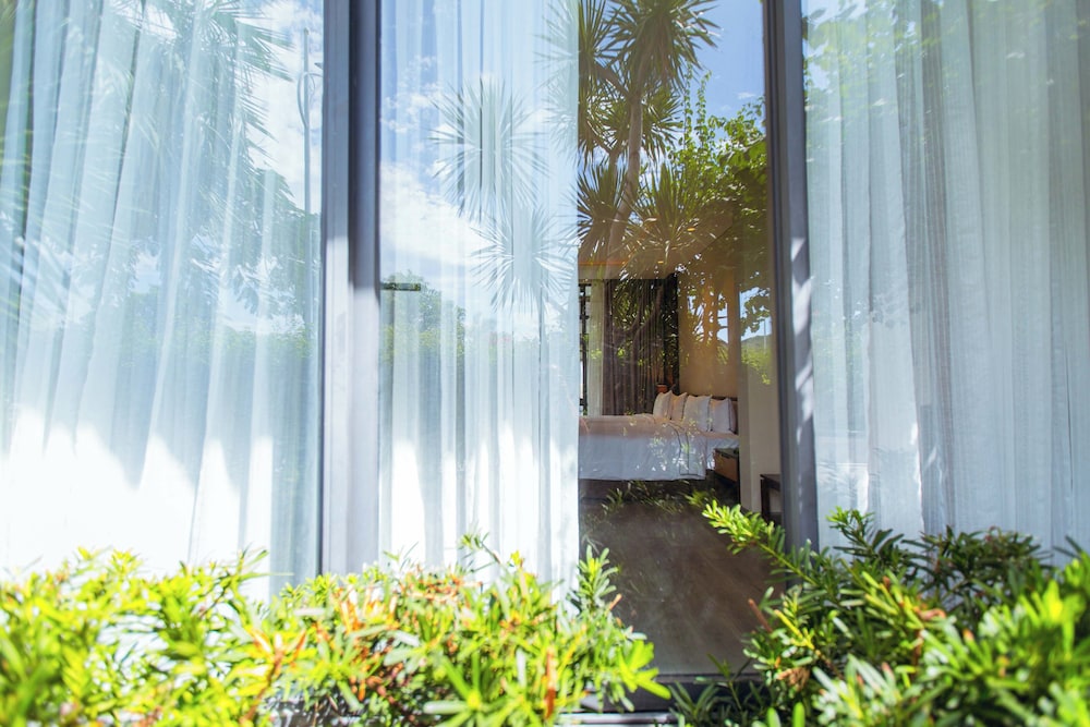 The Palm Nest Cam Ranh Pool Villa