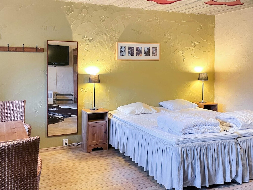 4 Person Holiday Home in Hoor