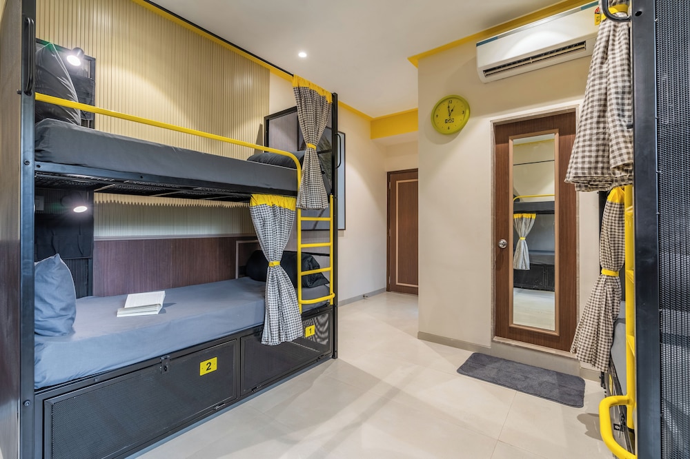 The Hosteller Mumbai, International Airport