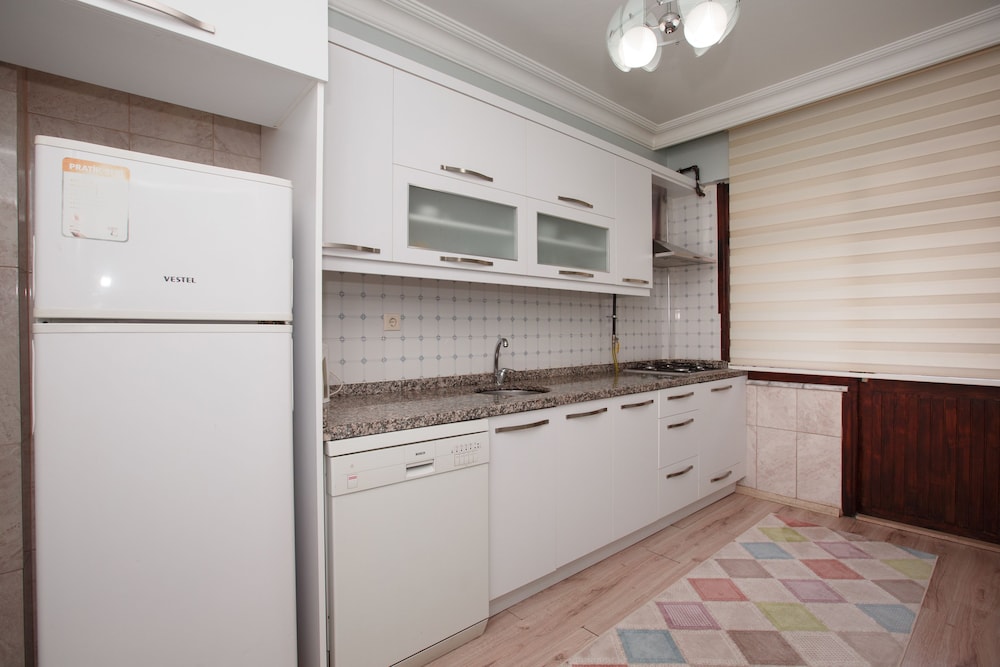 Guven Suite House