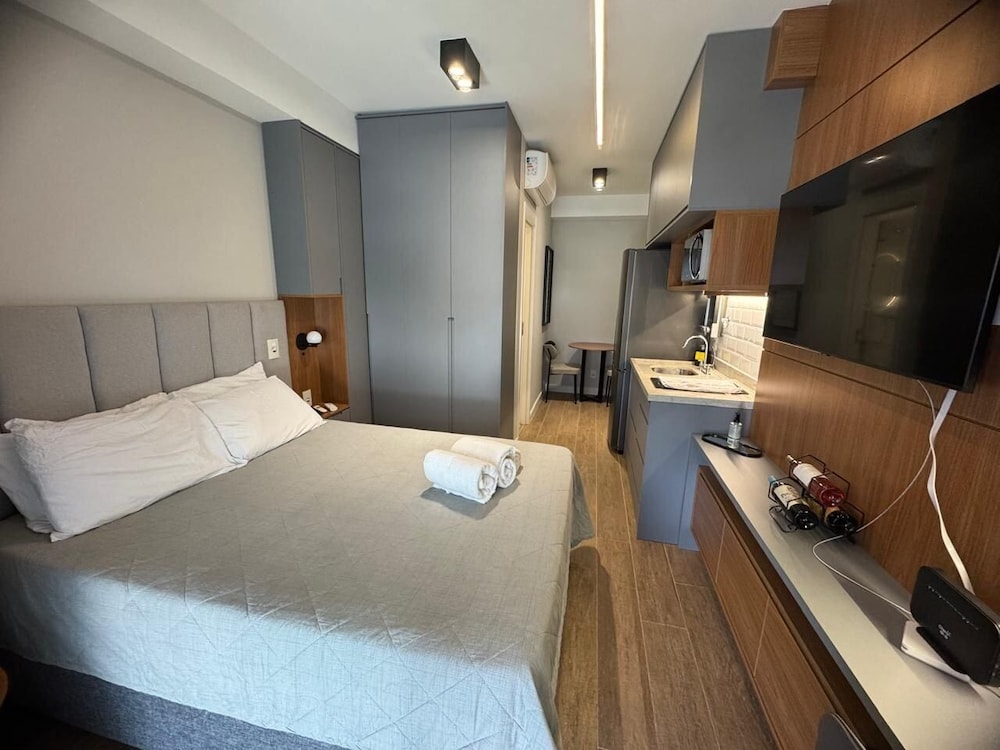 Haus Mitre Residences