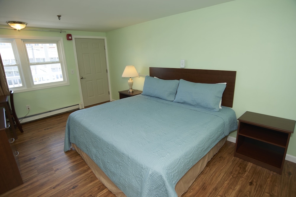 Marguerite Motel