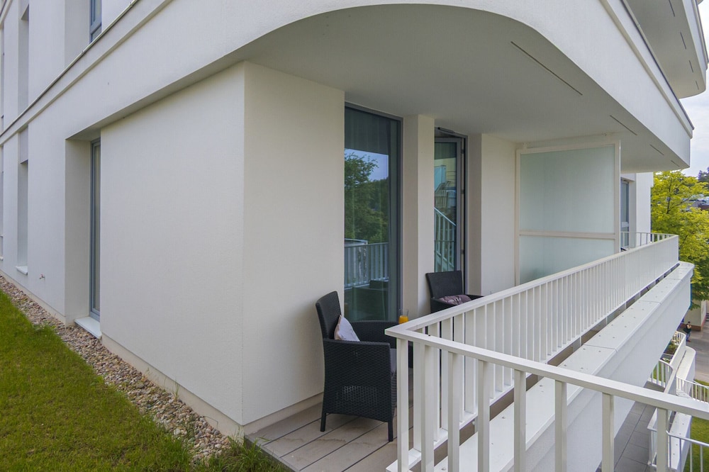 Apartment Redlowo & 2 Bedroom by Renters view 4