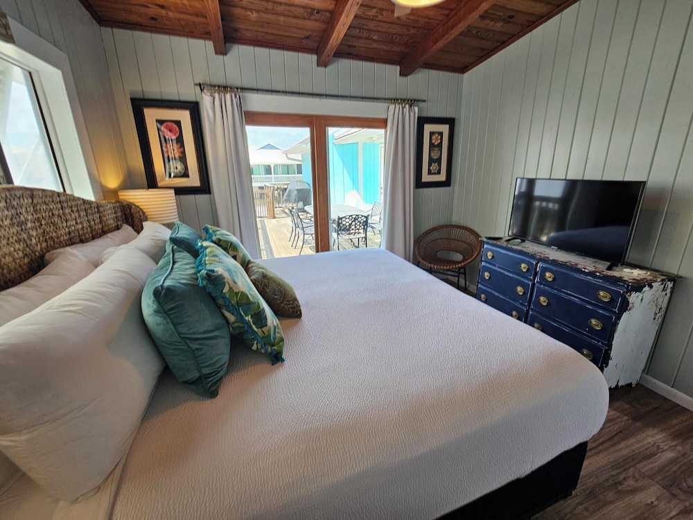 Charming 3br/2ba Boho Beach Cottage in Gulf Shores