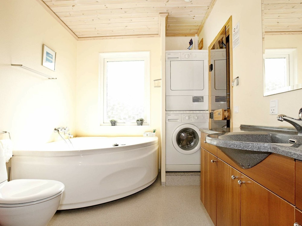 8 Person Holiday Home in Vestervig-by Traum view 5