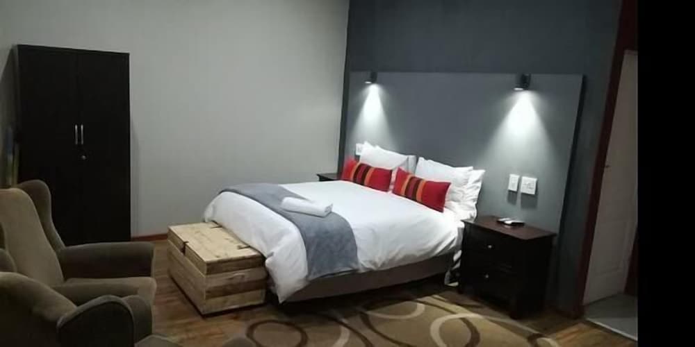Tranquil House Bed and Breakfast