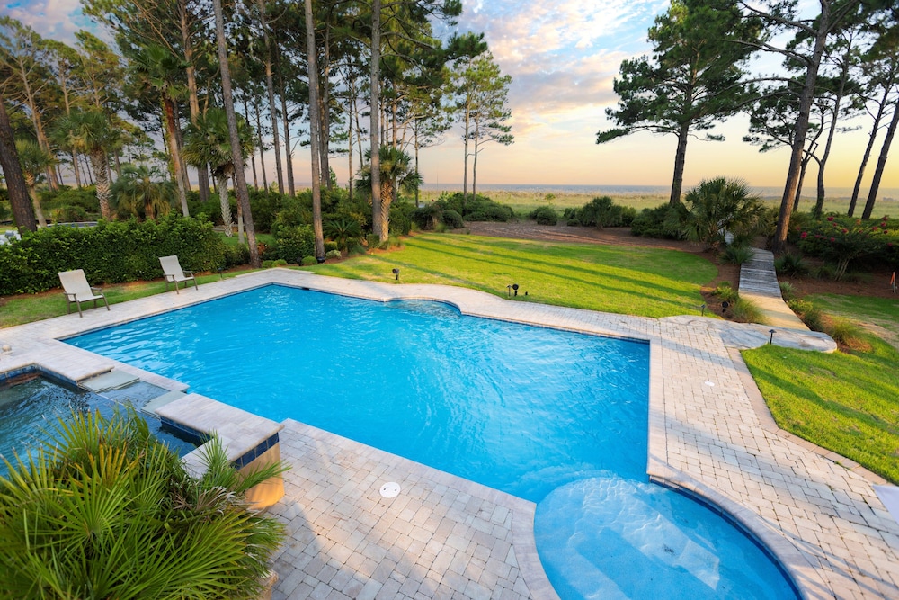 18 Bald Eagle Road at The Sea Pines Resort