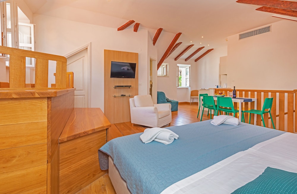 Apartments Feri
