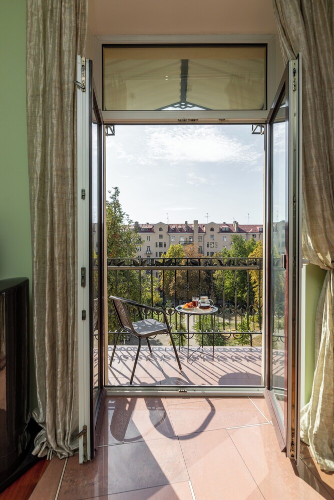 Elegant apartment in the city center