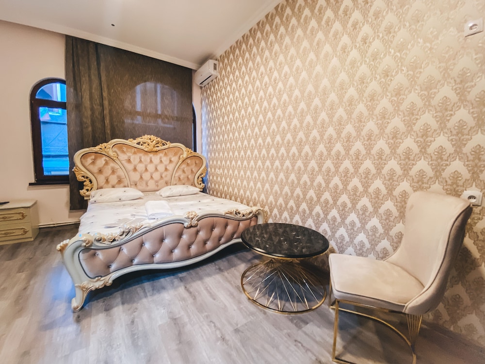 Old Yerevan Hotel