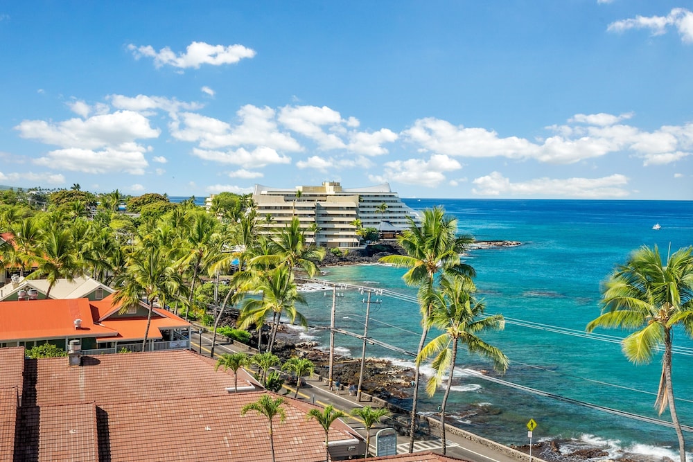 Kona Alii Penthouse 710 2 Bedroom Condo