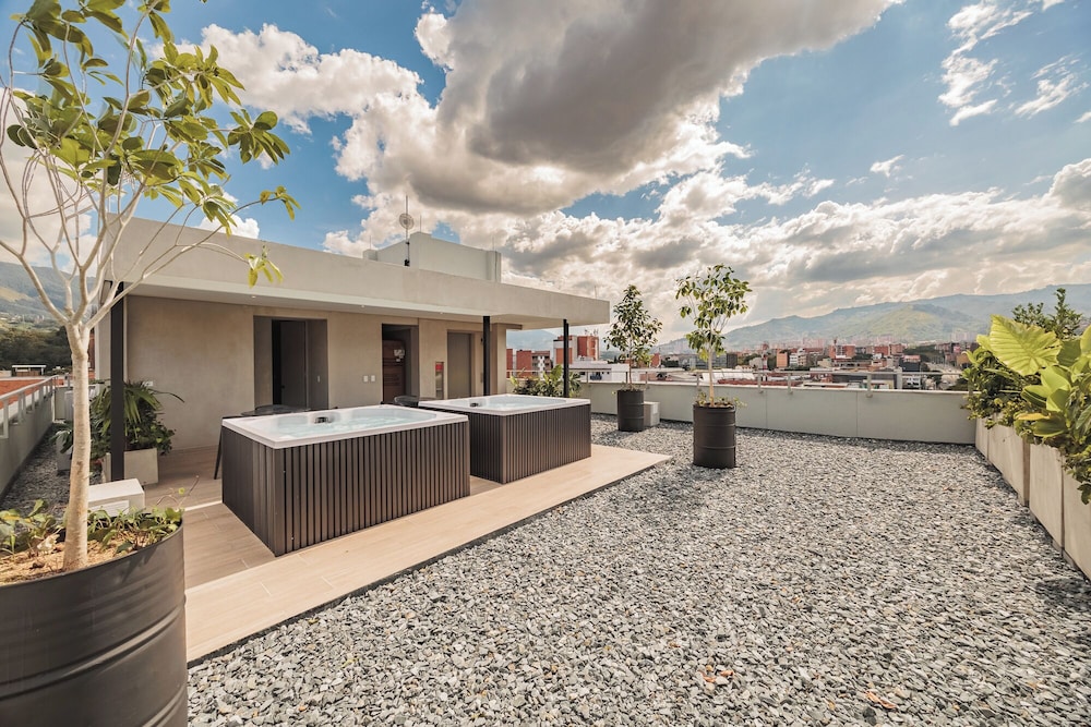 Quadrato Studios