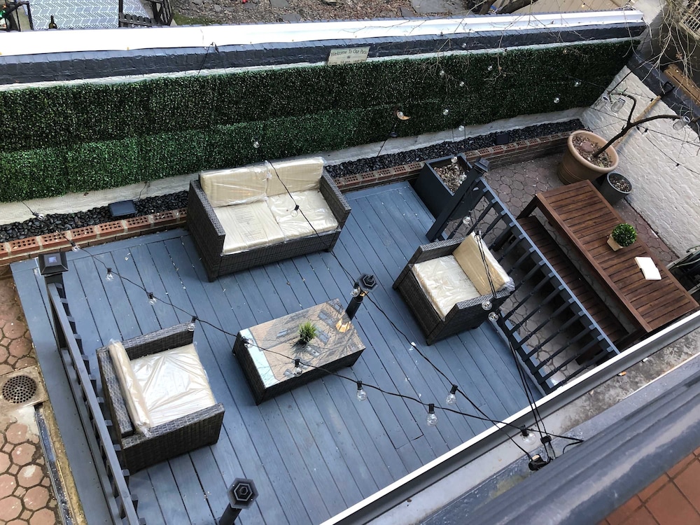 26-1c Gramercy Large 1BR WD