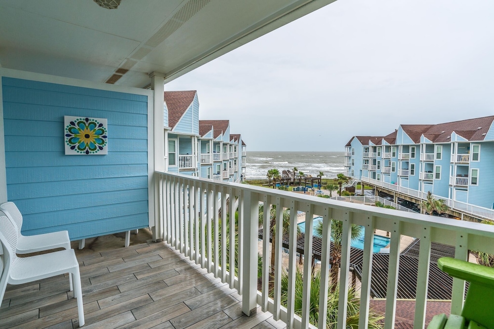 Seascape 2302 1 Bedroom Condo by RedAwning
