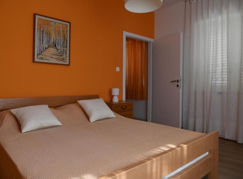 Apartments Near Sea Supetar