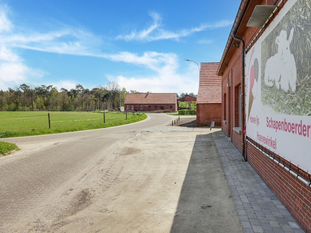 Cottage on Sheep Farm With Gelateria