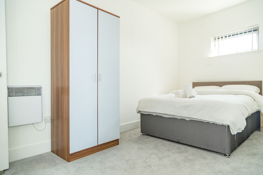 Kent Street - Apt 3 view 3