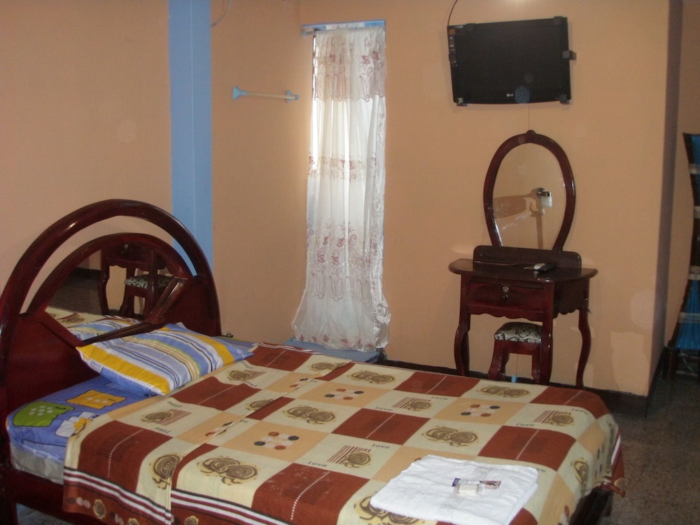 Hotel Eloy Alfaro - Hostel