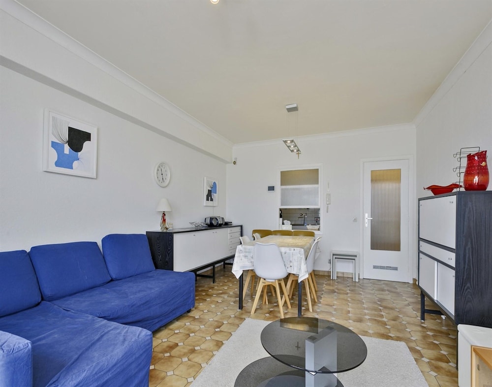 Apartment in Blankenberge With Sea Views