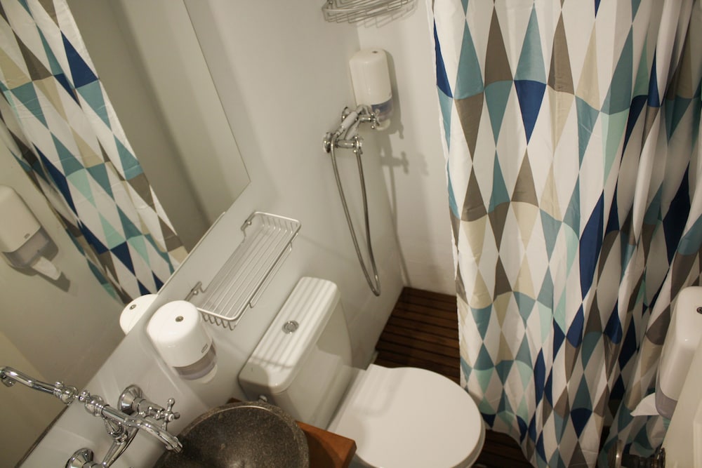 ArkaBarka Floating Hostel and Apartments