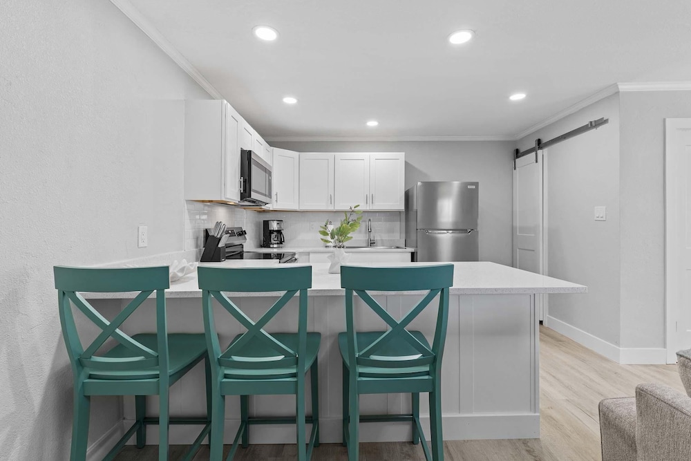 Flagler Suites 1