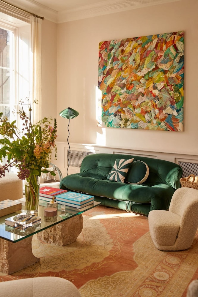 Belgravia Beauty - by Out of Office Lifestyle